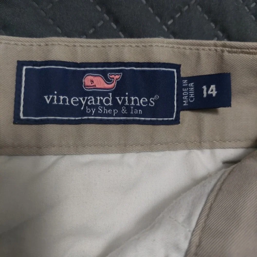 Vineyard Vines size 14